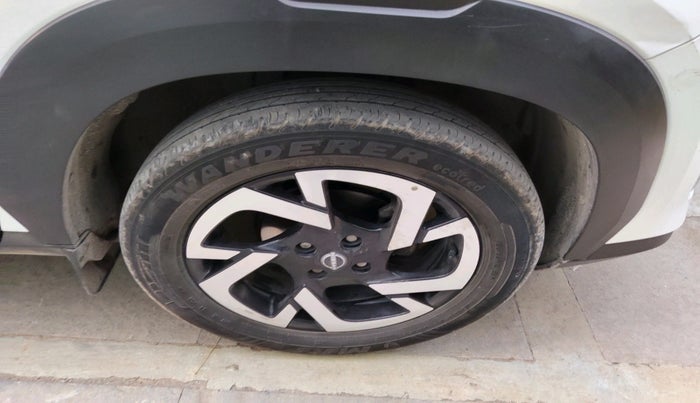 2022 Nissan MAGNITE XV PREMIUM TURBO, Petrol, Manual, 46,832 km, tyre