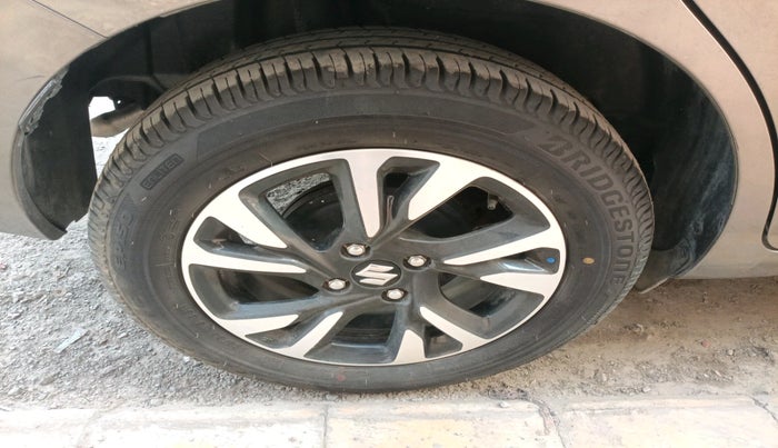 2024 Maruti Swift ZXi Plus, Petrol, Manual, 6,574 km, tyre