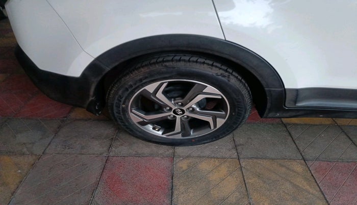 2018 Hyundai Creta SX AT 1.6 PETROL, Petrol, Automatic, 1,01,184 km, tyre