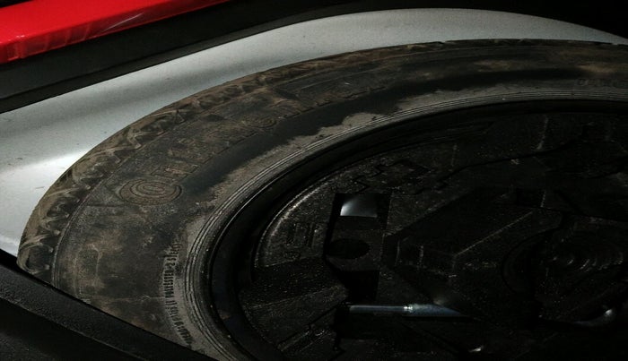 2015 Volvo V 40 D3 R design, Diesel, Automatic, 1,09,698 km, tyre