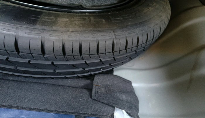 2022 Hyundai AURA S 1.2 CNG, Petrol, Manual, 65,109 km, tyre