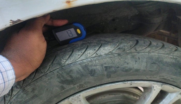 2010 Hyundai Santro Xing GLS, Petrol, Manual, 1,01,668 km, tyre