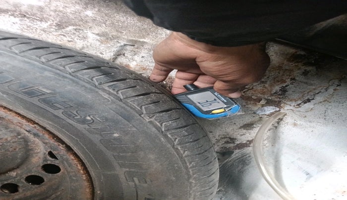 2010 Honda City 1.5L I-VTEC V MT, Petrol, Manual, 1,27,781 km, tyre