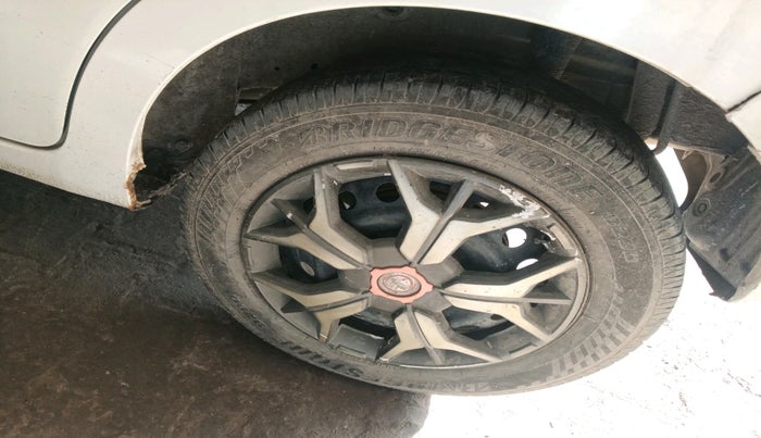 2017 Maruti Celerio ZXI AMT, Petrol, Automatic, 63,599 km, tyre