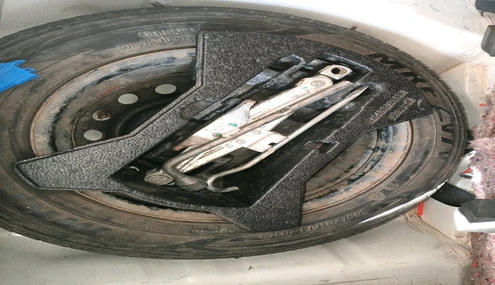 2017 Maruti Celerio ZXI AMT, Petrol, Automatic, 63,599 km, tyre