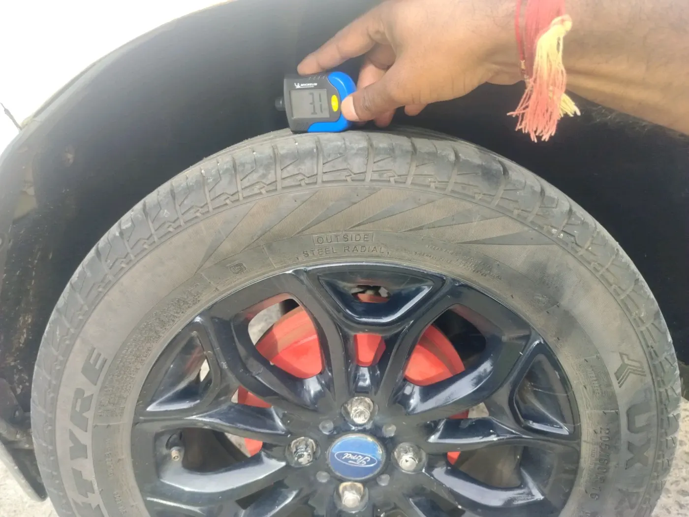 2013 Ford Ecosport TITANIUM 1.5L DIESEL, Diesel, Manual, 1,17,843 km, tyre