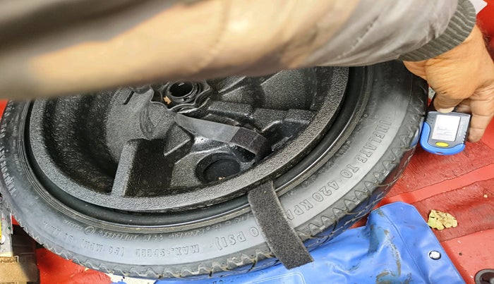 2015 Audi A3 35 TDI LIMOUSINE, Diesel, Manual, 2,19,578 km, tyre