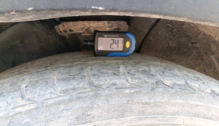 2019 Hyundai VENUE SX(O) 1.4 CRDI, Diesel, Manual, 97,692 km, tyre