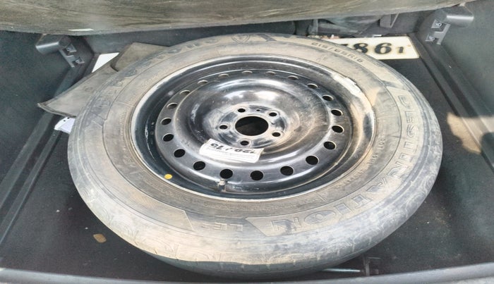 2018 Jeep Compass LIMITED 2.0 DIESEL, Diesel, Manual, 1,39,313 km, tyre