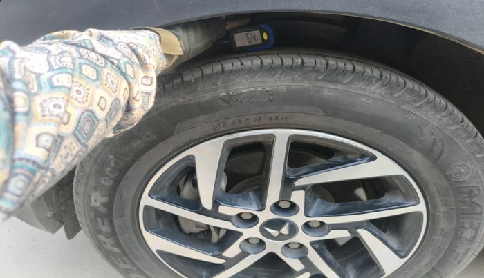 2024 Mahindra XUV 3XO AX5L 1.2 TGDi AT, Petrol, Automatic, 15,947 km, tyre