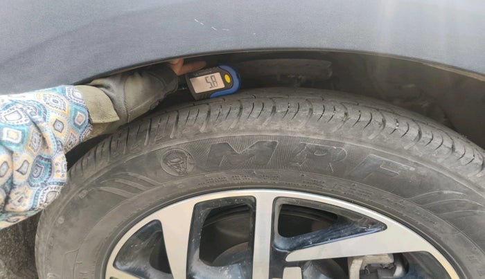 2024 Mahindra XUV 3XO AX5L 1.2 TGDi AT, Petrol, Automatic, 15,947 km, tyre