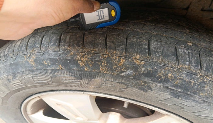 2013 Mahindra XUV500 W8, Diesel, Manual, 1,52,567 km, tyre