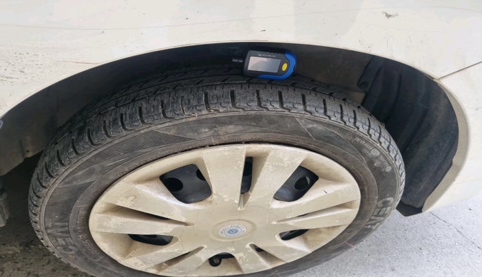 2013 Maruti Wagon R 1.0 VXI, Petrol, Manual, 80,186 km, tyre