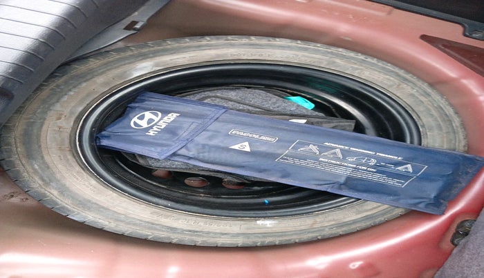 2015 Hyundai Elite i20 ASTA 1.2 (O), Petrol, Manual, 76,963 km, tyre