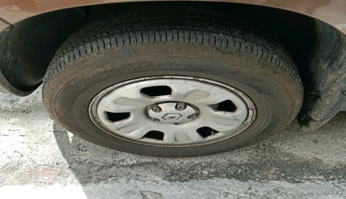 2013 Renault Duster 85 PS RXL DIESEL, Diesel, Manual, 1,68,784 km, tyre