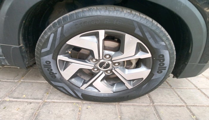 2022 KIA SONET HTX 1.5 AT, Diesel, Automatic, 50,786 km, tyre