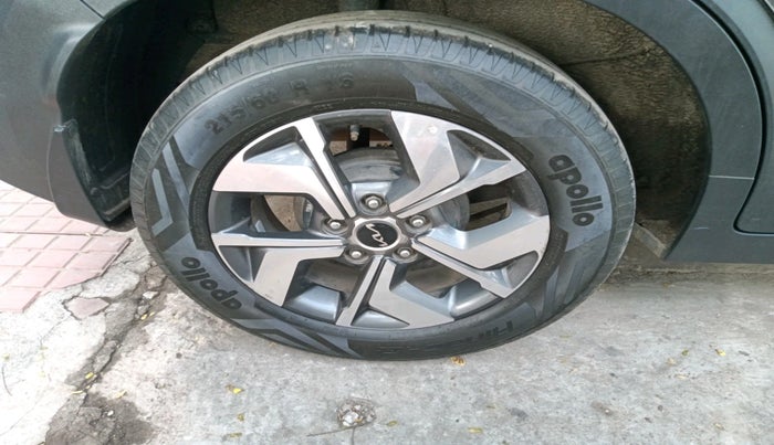 2022 KIA SONET HTX 1.5 AT, Diesel, Automatic, 50,786 km, tyre