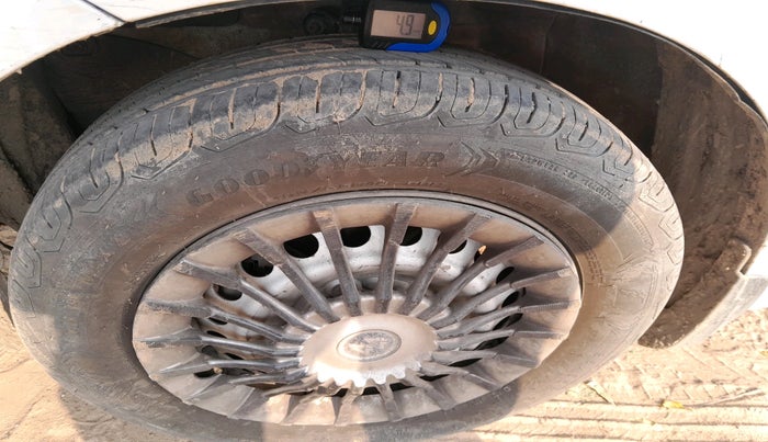 2013 Honda Amaze 1.2L I-VTEC E, Petrol, Manual, 1,50,556 km, tyre