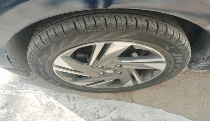 2022 Hyundai NEW I20 SPORTZ 1.5 MT, Diesel, Manual, 60,063 km, tyre