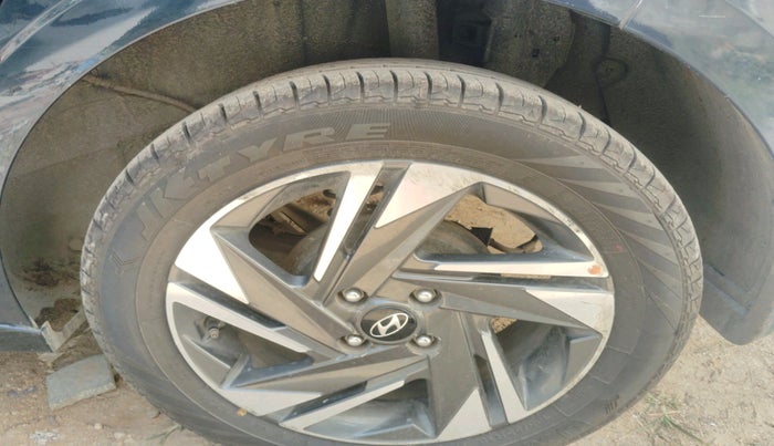 2022 Hyundai NEW I20 SPORTZ 1.5 MT, Diesel, Manual, 60,063 km, tyre