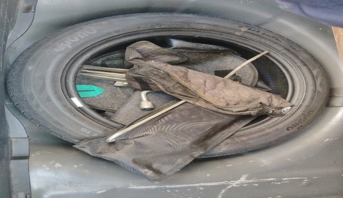 2022 Hyundai NEW I20 SPORTZ 1.5 MT, Diesel, Manual, 60,063 km, tyre