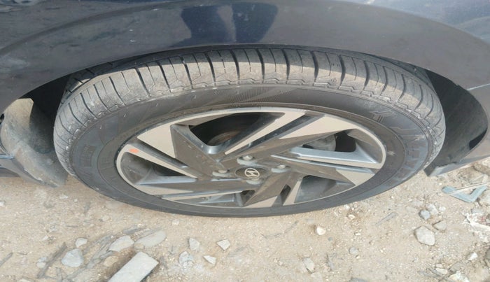 2022 Hyundai NEW I20 SPORTZ 1.5 MT, Diesel, Manual, 60,063 km, tyre