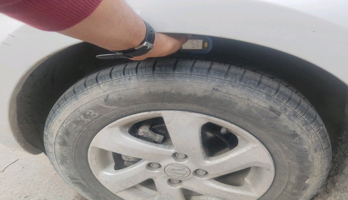 2018 Maruti Dzire VDI, Diesel, Manual, 1,66,057 km, tyre