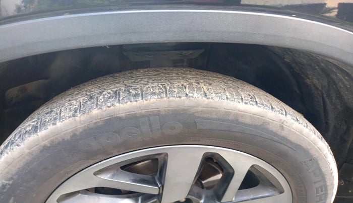 2023 Tata Harrier XZA + O 2.0L RED DARK EDITION 5 STR, Diesel, Automatic, 67,483 km, tyre