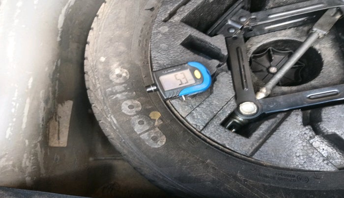 2019 Volkswagen Polo HIGHLINE PLUS 1.5 16 ALLOY, Diesel, Manual, 83,365 km, tyre