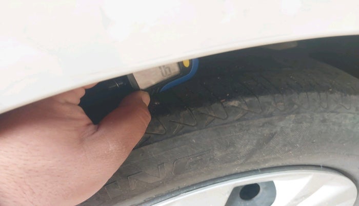 2020 Maruti Swift VXI, Petrol, Manual, 41,930 km, tyre