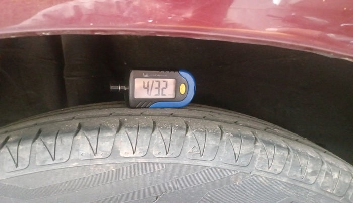 2015 Honda City 1.5L I-VTEC V MT, Petrol, Manual, 81,124 km, tyre