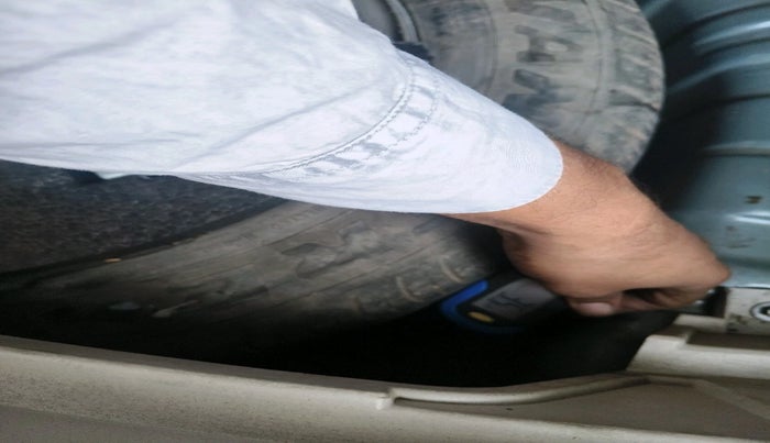 2022 Mahindra XUV300 W4 1.5 DIESEL, Diesel, Manual, 74,870 km, tyre