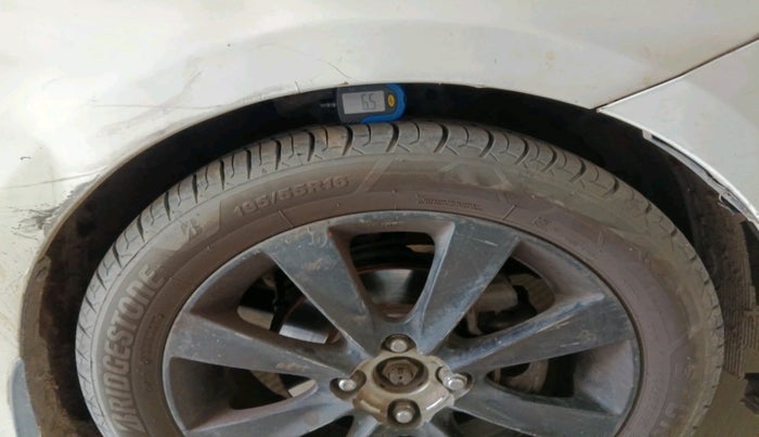 2013 Hyundai Verna FLUIDIC 1.6 CRDI SX, Diesel, Manual, 1,60,000 km, tyre