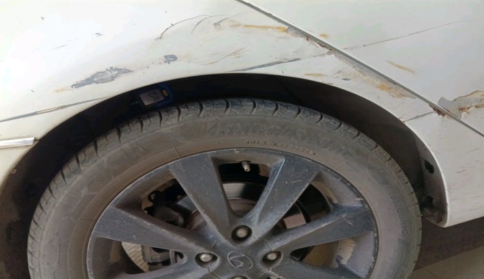 2013 Hyundai Verna FLUIDIC 1.6 CRDI SX, Diesel, Manual, 1,60,000 km, tyre