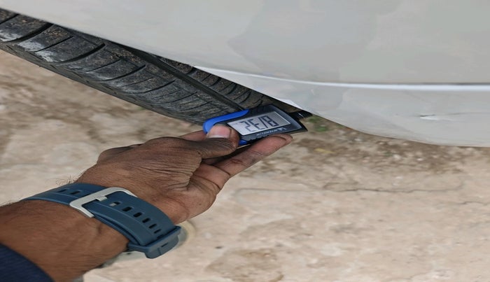 2010 Hyundai i20 SPORTZ 1.2, Petrol, Manual, 82,339 km, tyre