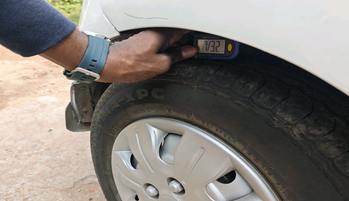 2010 Hyundai i20 SPORTZ 1.2, Petrol, Manual, 82,339 km, tyre