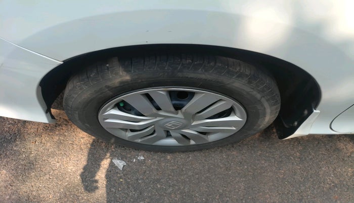 2015 Honda City 1.5L I-VTEC SV, Petrol, Manual, 47,992 km, tyre