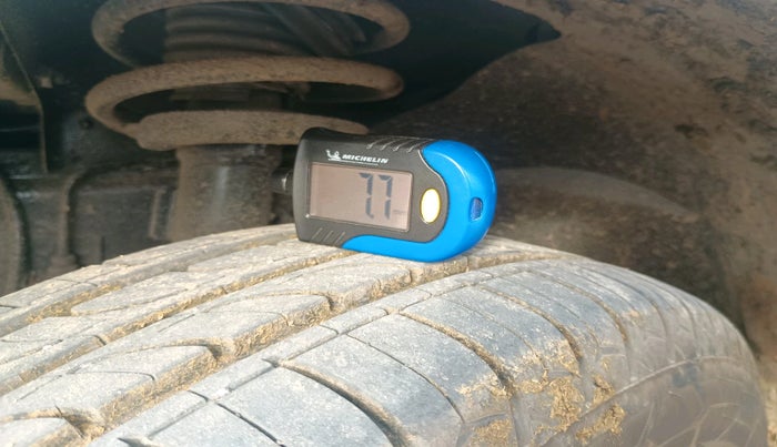 2011 Ford Figo TITANIUM 1.4 DIESEL, Diesel, Manual, 1,12,761 km, tyre