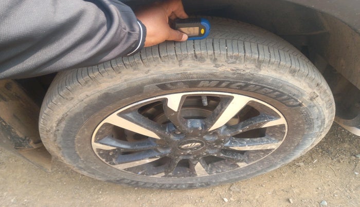 2019 Mahindra XUV500 W11 AT, Diesel, Automatic, 1,07,557 km, tyre