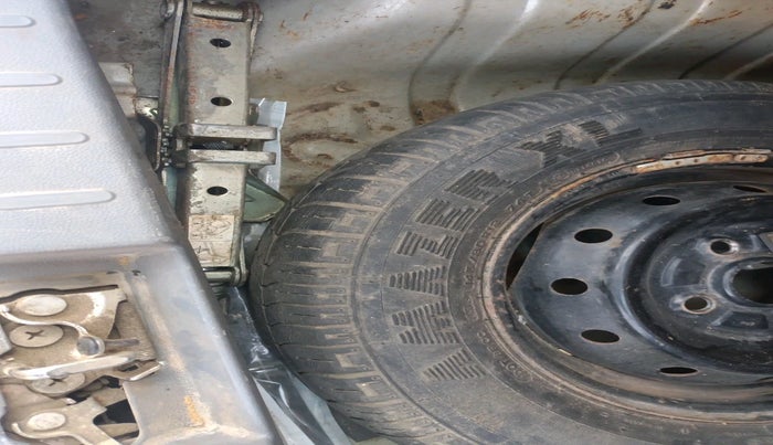 2013 Maruti Alto 800 LXI, Petrol, Manual, 39,024 km, tyre