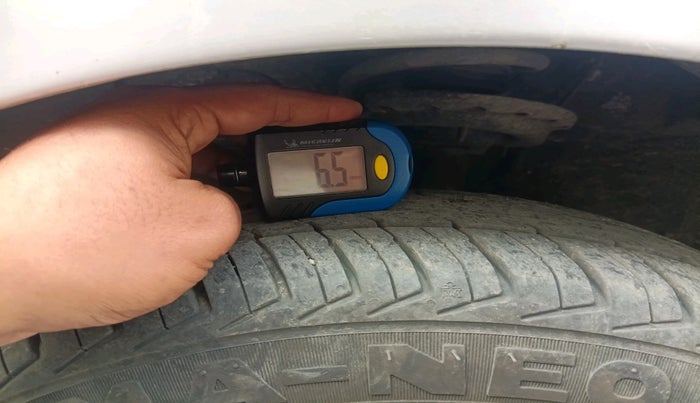 2016 Hyundai Xcent S 1.2, Petrol, Manual, 47,482 km, tyre