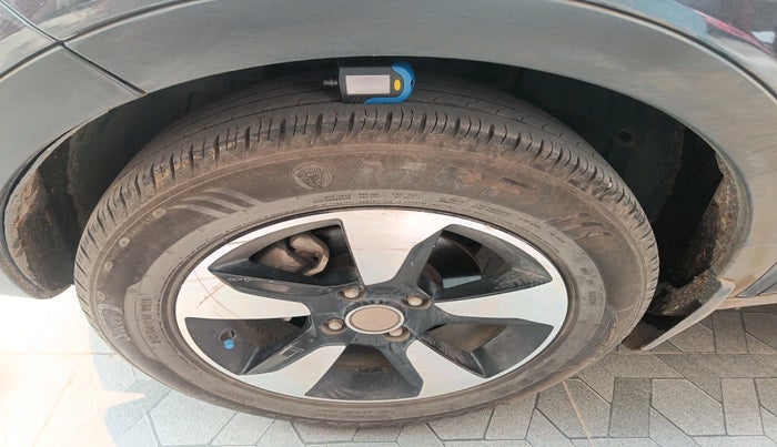 2019 Tata NEXON XZ PLUS PETROL, Petrol, Manual, 69,787 km, tyre