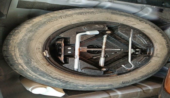 2019 Tata NEXON XZ PLUS PETROL, Petrol, Manual, 69,787 km, tyre