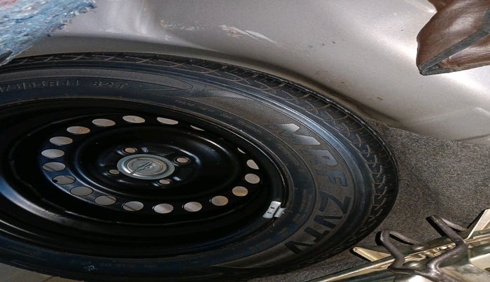 2013 Honda Brio S MT, Petrol, Manual, 53,899 km, tyre