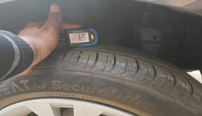 2025 Hyundai NEW I20 SPORTZ 1.2 MT, Petrol, Manual, 690 km, tyre