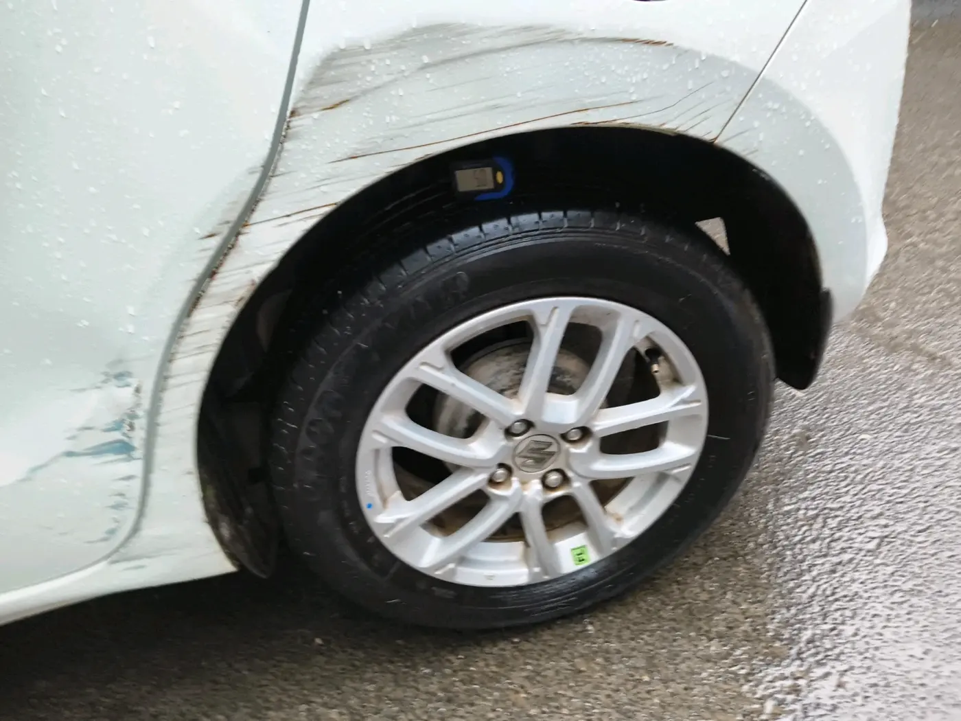 2018 Maruti Swift ZXI AMT, Petrol, Automatic, 54,723 km, tyre