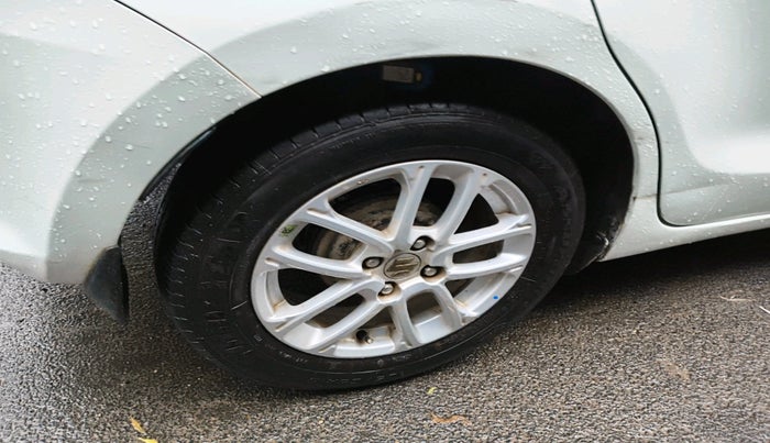 2018 Maruti Swift ZXI AMT, Petrol, Automatic, 54,723 km, tyre