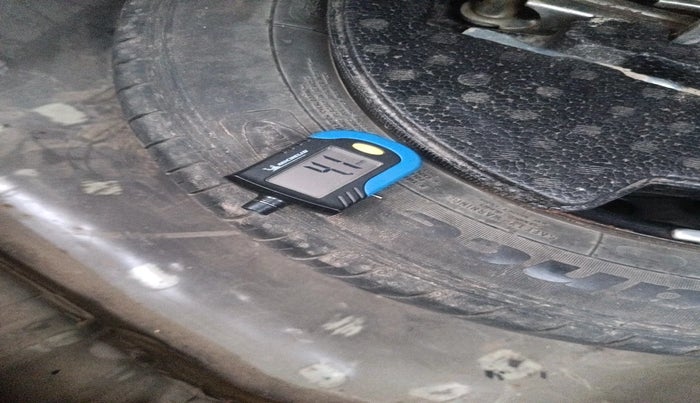 2017 Maruti Ciaz ZETA DIESEL 1.3, Diesel, Manual, 82,393 km, tyre