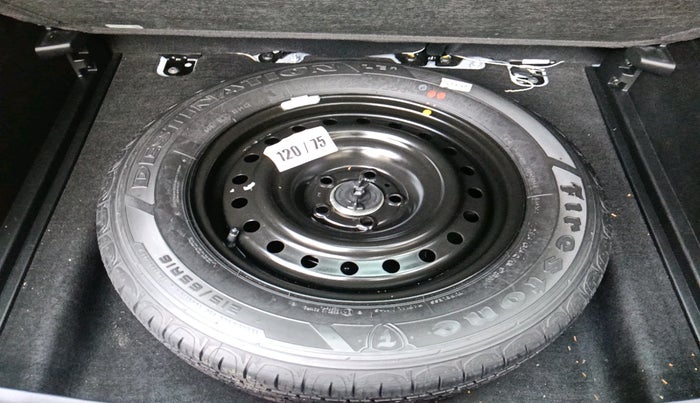 2023 Jeep Compass MODEL S (O) DIESEL 4X4 AT, Diesel, Automatic, 58,406 km, tyre