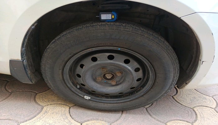 2013 Maruti Swift Dzire VXI, Petrol, Manual, 63,066 km, tyre